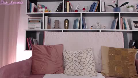 Snapshot of marie_antoinette62 chatting on September 20, 9:16 pm Maria online show from September 20, 9:16 pm