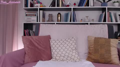 Snapshot of marie_antoinette62 chatting on October 16, 6:14 am Maria online show from October 16, 6:14 am