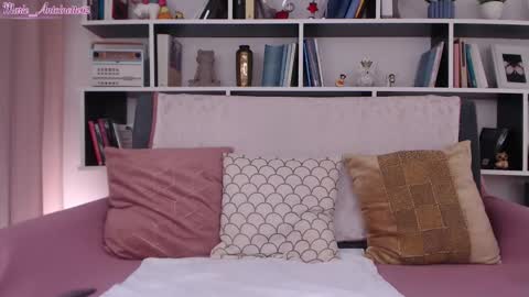 Snapshot of marie_antoinette62 chatting on October 20, 10:16 am Maria online show from October 20, 10:16 am