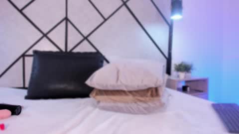 M A R I E online show from January 27, 6:09 pm