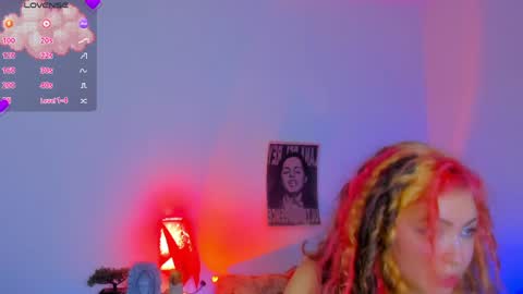 Snapshot of marieetaylor chatting on June 1, 7:43 am Mariee online show from June 1, 7:43 am