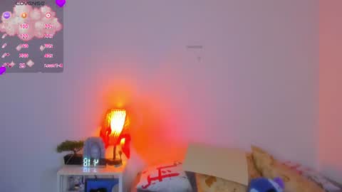 Snapshot of marieetaylor chatting on June 29, 7:36 pm Mariee online show from June 29, 7:36 pm
