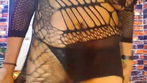 marielahornypri online show from May 2, 1:54 am