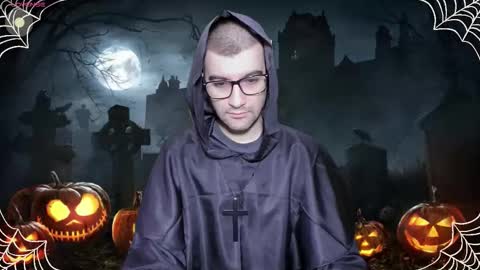 Snapshot of marielessfan chatting on October 31, 10:05 am Marie online show from October 31, 10:05 am