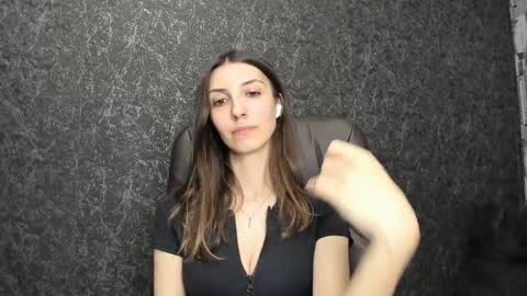 Snapshot of marielleanker chatting on September 29, 4:06 am marielleanker online show from September 29, 4:06 am