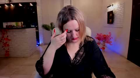 Snapshot of mariemlui chatting on December 4, 11:19 am mariemlui online show from December 4, 11:19 am