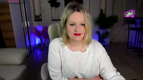 mariemlui online show from March 30, 11:11 am