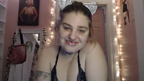 marigoldrue online show from November 22, 11:37 pm