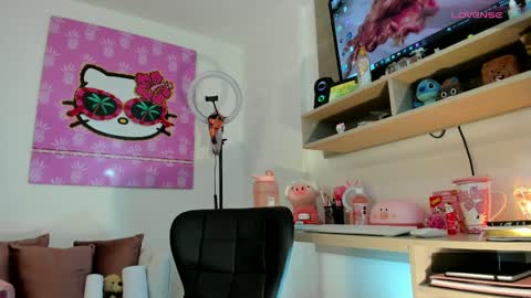 Mariana online show from January 3, 9:36 pm