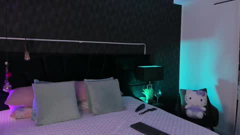 Mariana online show from March 3, 11:55 am