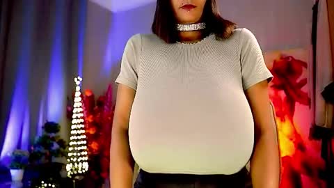 Nikita - Scroll down and read my bio please. New Pictures in Bio online show from November 1, 6:59 am