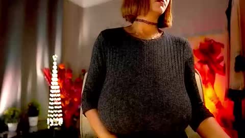 Nikita - Scroll down and read my bio please. New Pictures in Bio online show from March 4, 7:03 am