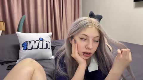 Snapshot of marikorin chatting on February 1, 6:08 pm Mariko and Rin online show from February 1, 6:08 pm