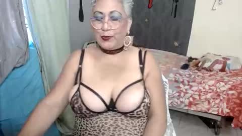 Marilin carolina online show from June 7, 7:06 pm