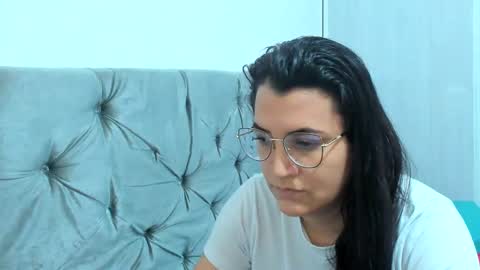 Snapshot of marilyn_garcia chatting on January 19, 5:39 pm MARILYN SEXY online show from January 19, 5:39 pm