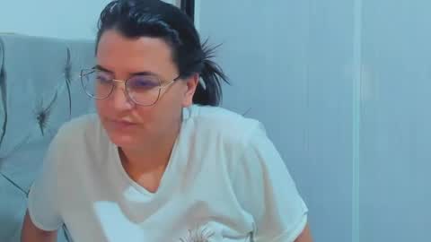 Snapshot of marilyn_garcia chatting on January 22, 2:15 am MARILYN SEXY online show from January 22, 2:15 am