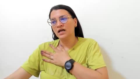 Snapshot of marilyn_garcia chatting on October 30, 1:34 pm MARILYN SEXY online show from October 30, 1:34 pm