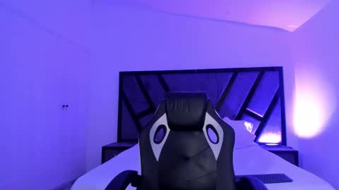 Snapshot of marilyndupont chatting on September 13, 4:01 am Marilyn online show from September 13, 4:01 am