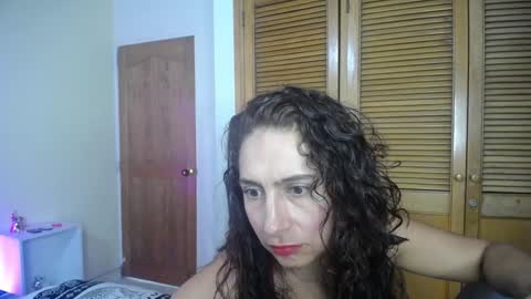 marilynetthan online show from December 6, 4:38 pm