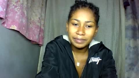 Snapshot of marina0506 chatting on January 16, 9:41 pm marina0506 online show from January 16, 9:41 pm