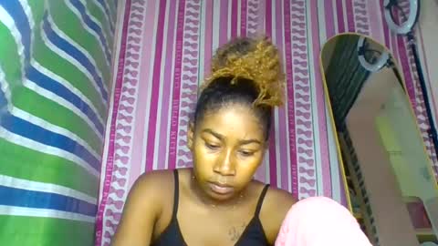 Snapshot of marina0506 chatting on July 4, 12:33 pm marina0506 online show from July 4, 12:33 pm