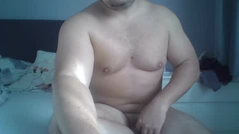 Snapshot of mario17o3 chatting on April 28, 6:29 am Hot N Horny online show from April 28, 6:29 am