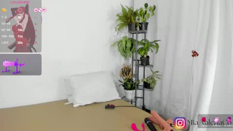 marioandmia online show from February 19, 6:09 am