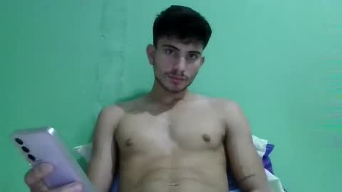 Snapshot of mariobrosss517470 chatting on January 4, 7:44 pm mariobrosss517470 online show from January 4, 7:44 pm