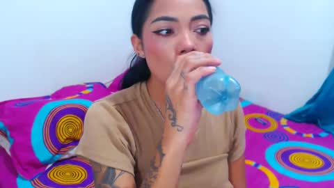 Snapshot of marisajara_ chatting on January 29, 3:33 am marisa online show from January 29, 3:33 am