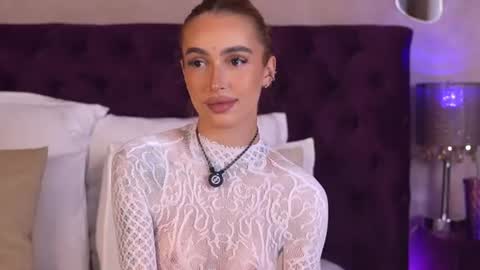 Snapshot of marissafox chatting on June 29, 5:14 am Marissa online show from June 29, 5:14 am