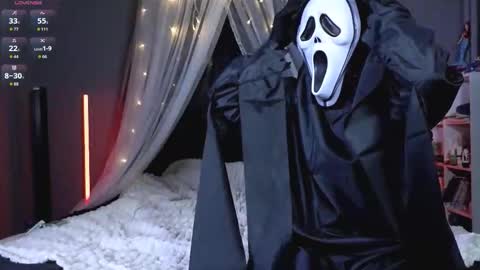 Snapshot of marius_vexley chatting on October 31, 5:58 pm MariusHunter online show from October 31, 5:58 pm