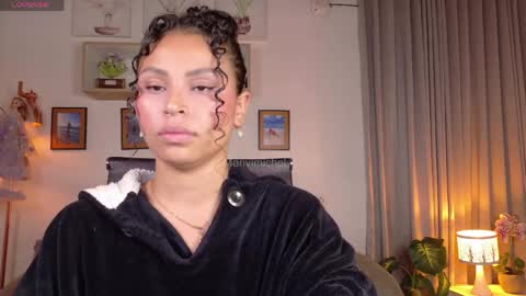 marivimichel_s online show from April 17, 9:56 am