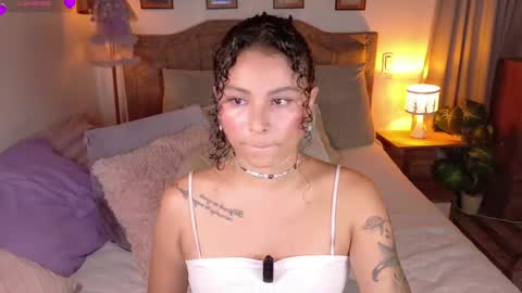 Snapshot of marivimichel_s chatting on May 4, 9:49 am marivimichel_s online show from May 4, 9:49 am