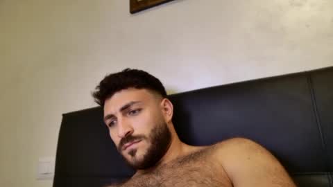 Snapshot of mark_ariete chatting on July 31, 3:44 pm mark_ariete online show from July 31, 3:44 pm