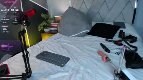 Snapshot of mark_broown_ chatting on October 5, 5:11 pm mark_broown_ online show from October 5, 5:11 pm