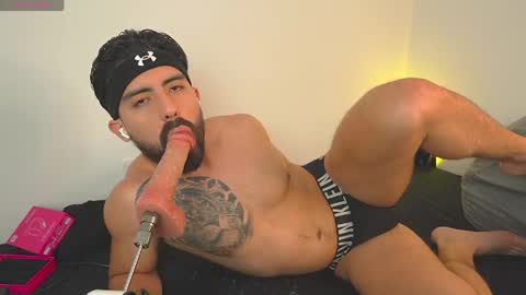 mark_broown_ online show from April 16, 9:39 pm