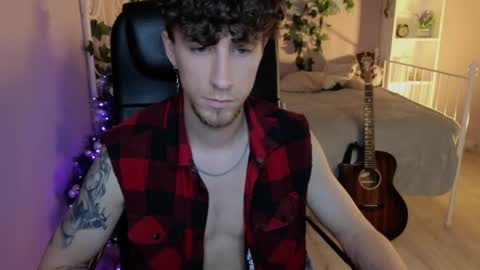 mark_caron online show from December 22, 4:09 am