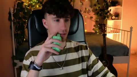 mark_caron online show from April 3, 8:40 pm