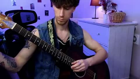 mark_caron online show from April 16, 9:39 pm