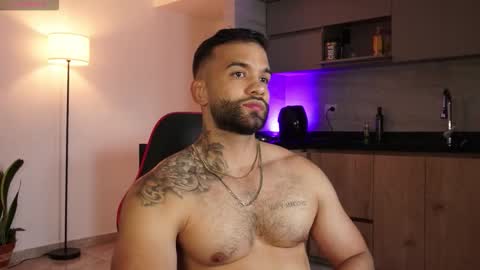 Mark online show from January 11, 9:42 pm