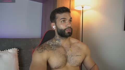 Mark online show from March 3, 10:48 pm