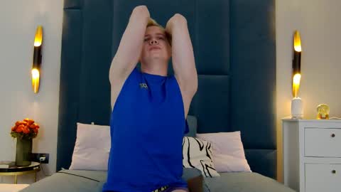 Mark online show from March 29, 10:21 pm