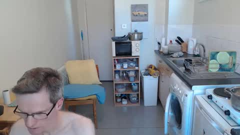Snapshot of mark_islington chatting on June 9, 10:38 am mark_islington online show from June 9, 10:38 am