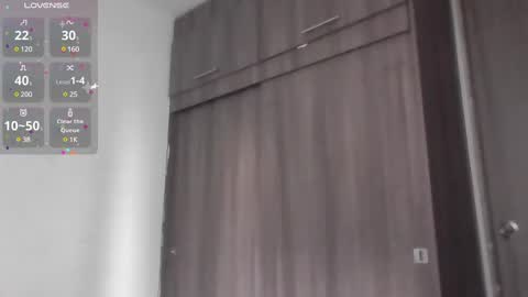 Snapshot of mark_rut chatting on December 22, 3:11 pm MODEL Mark Rut online show from December 22, 3:11 pm