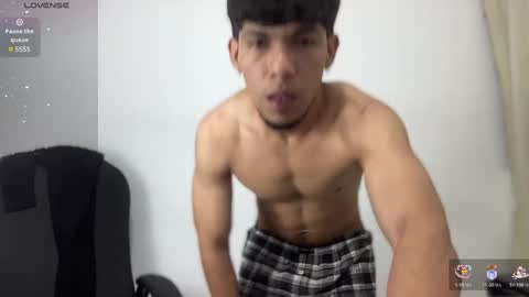 Snapshot of mark_rut chatting on February 8, 4:14 am MODEL Mark Rut online show from February 8, 4:14 am