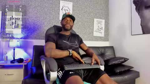 Snapshot of mark_vega chatting on March 3, 2:50 am Mark online show from March 3, 2:50 am