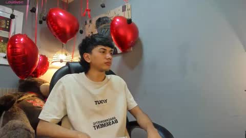 markbowie online show from February 19, 1:51 pm