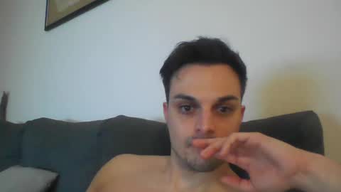 Snapshot of markboy5 chatting on December 12, 3:21 am Mark online show from December 12, 3:21 am