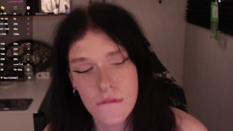 Mark online show from January 9, 10:52 pm