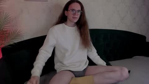 Mark online show from November 20, 10:15 am